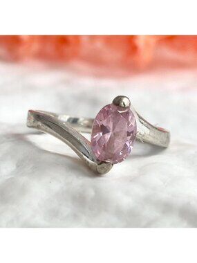 Pink Cubic Zirconia Oval Cut Minimalist Sterling Silver 925 Vintage Ring sz 8.5